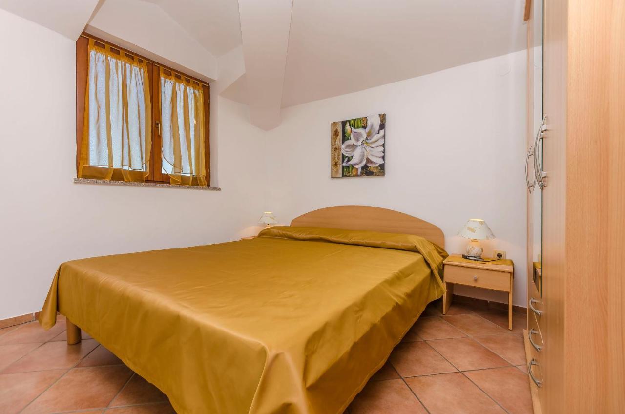Apartments Villa Estella Срима Экстерьер фото